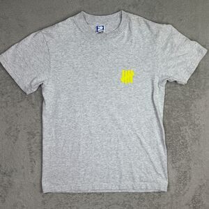 Undefeated T-Shirt Mens Small Heather Gray Graphic Print Cotton Everyday Wear